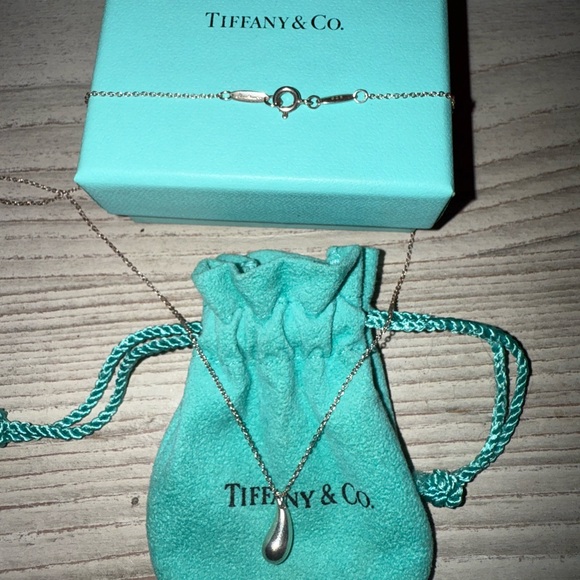 Tiffany & Co. Elsa Peretti Teardrop Necklace Pendant 16" Sterling Silver 925 - Picture 6 of 8